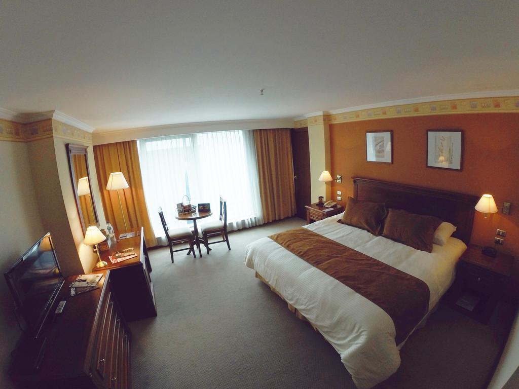 Hotel Emperador Ambato Dış mekan fotoğraf
